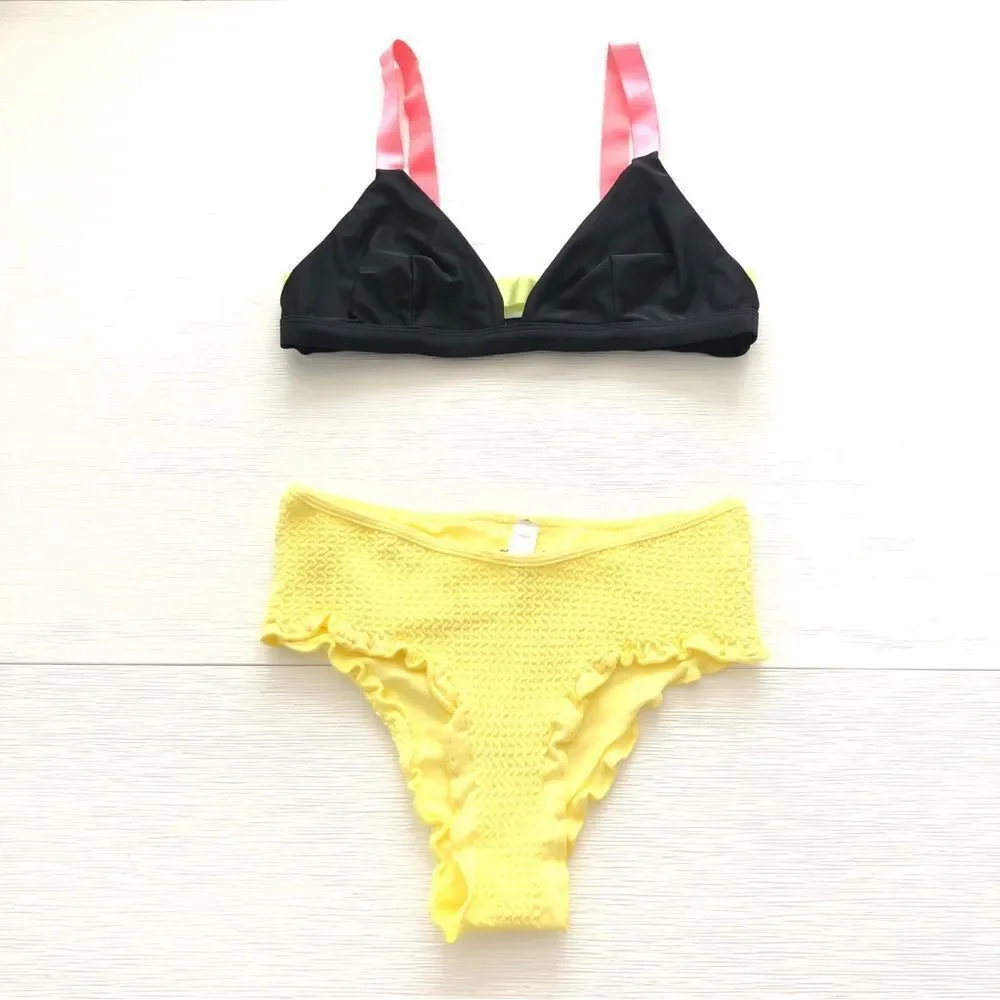 Bundle🛍️ Urban Outfitters Bikini Swimsuit Colorblock Top & Cheeky Bottoms